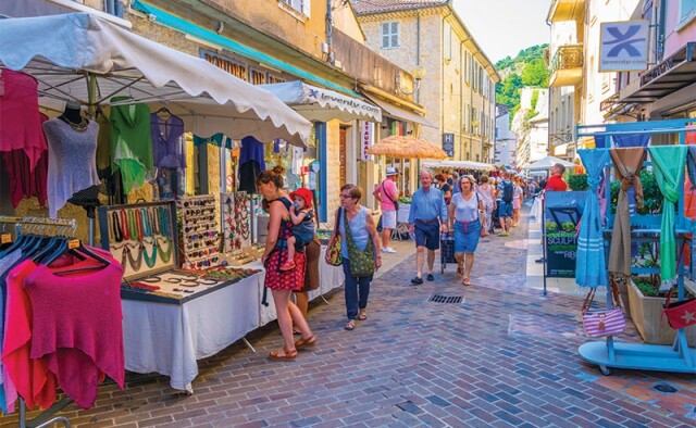 Comment sonoriser une rue commerçante, un marché de noël ou une foire en extérieur Comment sonoriser une rue commerçante, un marché de noël ou une foire en extérieur
